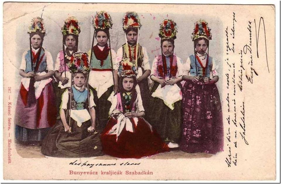 Kraljice na Dove u jednim mađarskim novinama.
